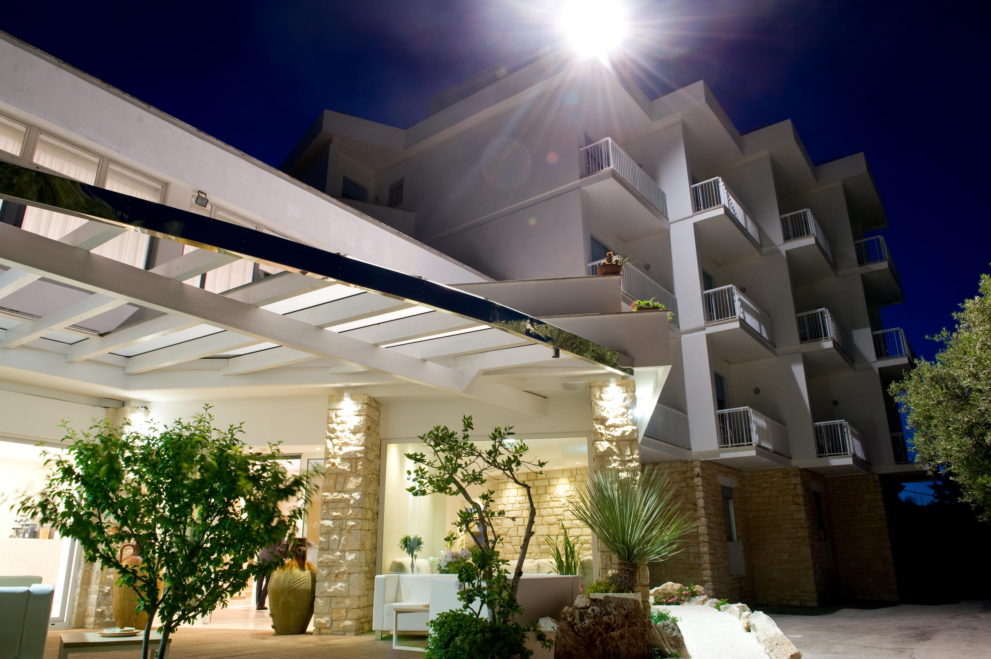 Hotel Orsa Maggiore Castro  Exterior foto