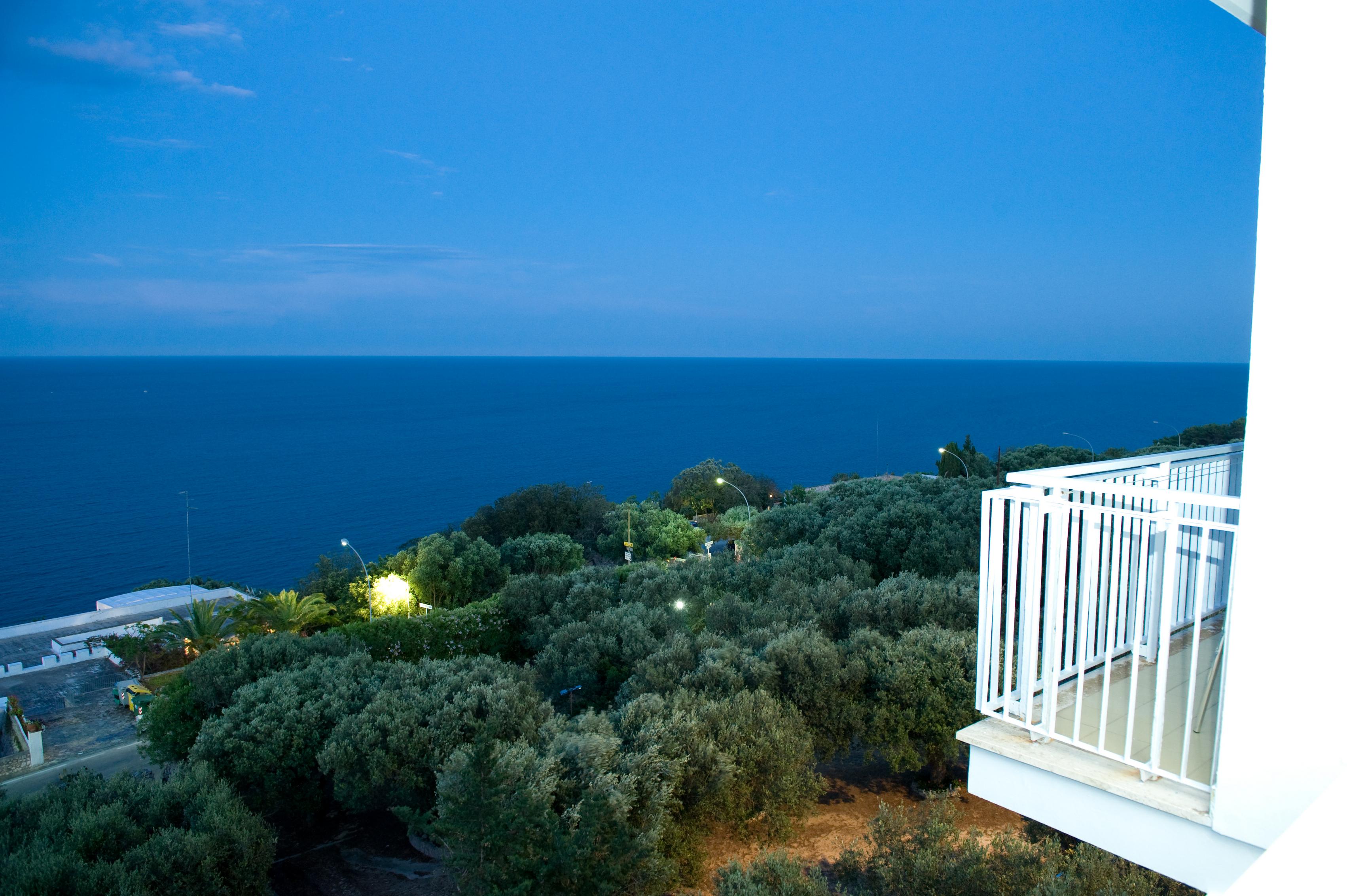 Hotel Orsa Maggiore Castro  Exterior foto